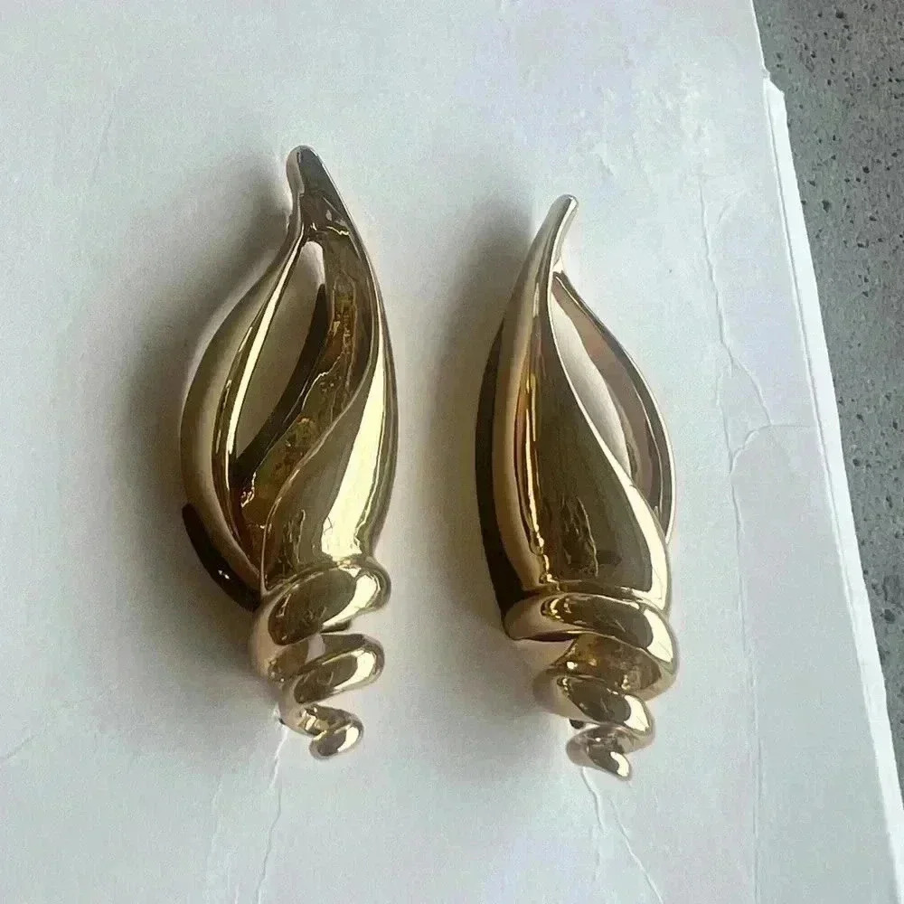 🔥🔥Zara Shell earrings - Picture 2 of 6